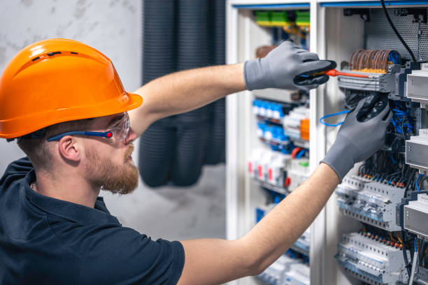 Best Local Electrician Companies  in University Heights, OH